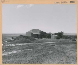 South Australia, Marree - The Mosque. [Photographer, R Bean.] National Archives of Australia. Date : 1947 Image no. : M914, SOUTH AUSTRALIA 3506 Barcode : 834494 Location : Melbourne Series accession number : M914/1